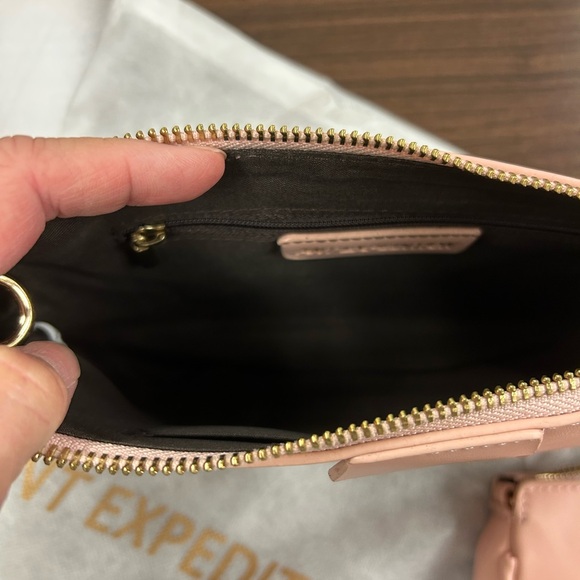 Elegant Pink Women's Bag Set - Picture 5 of 15